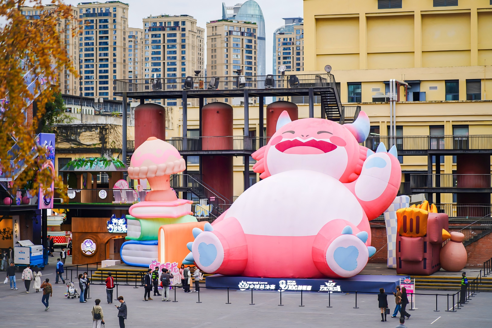 电竞与城市文化全城开运 胖胖龙好运乐园燃动成都(图22) 电竞与城市文化全城开运 胖胖龙好运乐园燃动成都(图22)