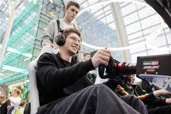 莫斯科国际游戏周圆满落幕 游戏中心开幕吸引超15万人次 (图3) 莫斯科国际游戏周圆满落幕 游戏中心开幕吸引超15万人次 (图3)